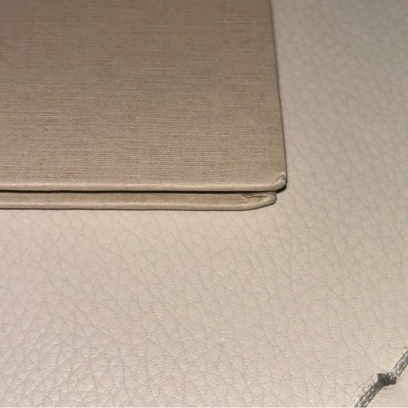 Van Cleef & Arpels Hard-Covered Book New Coffee Table Catalog Magazine - Picture 10 of 12